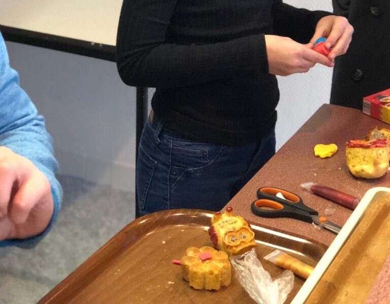 Kinder knutsel- en bakochtend