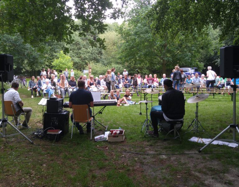 2 juni 2019: Openluchtdienst in Nieuwlande